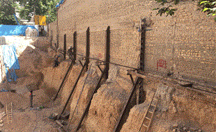 خاکبرداری و اجرای سازه نگهبان 